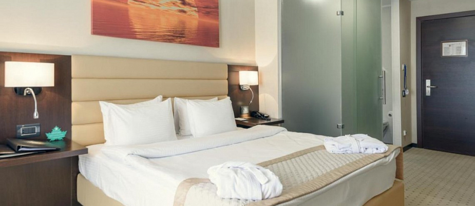 Отель "Comfort Hotel Astana" 4*